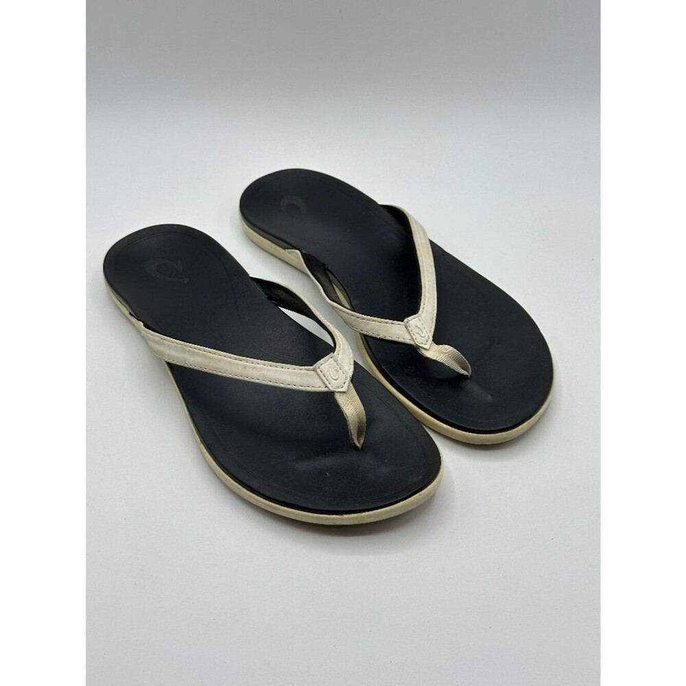 OluKai Women's Ho‘ōpio White Strappy Leather Beach Sandals Size 8